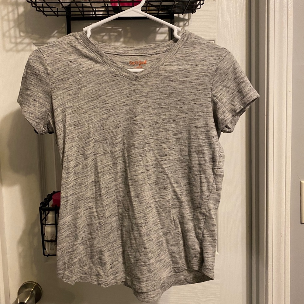 grey t-shirt